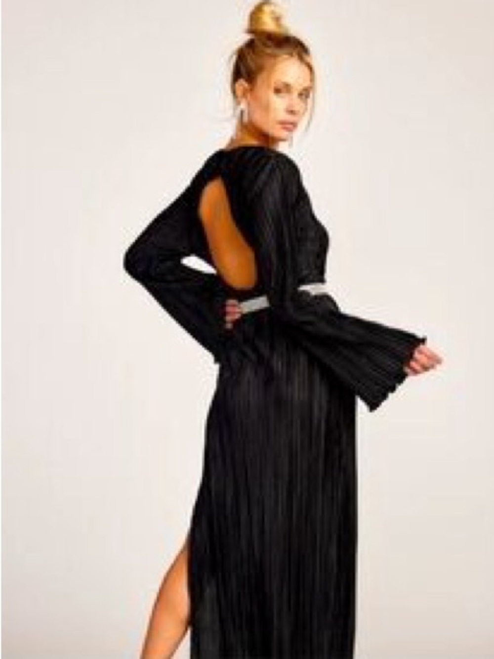 12th Tribe Plisse Cut-out Back Maxi Dress Black - M